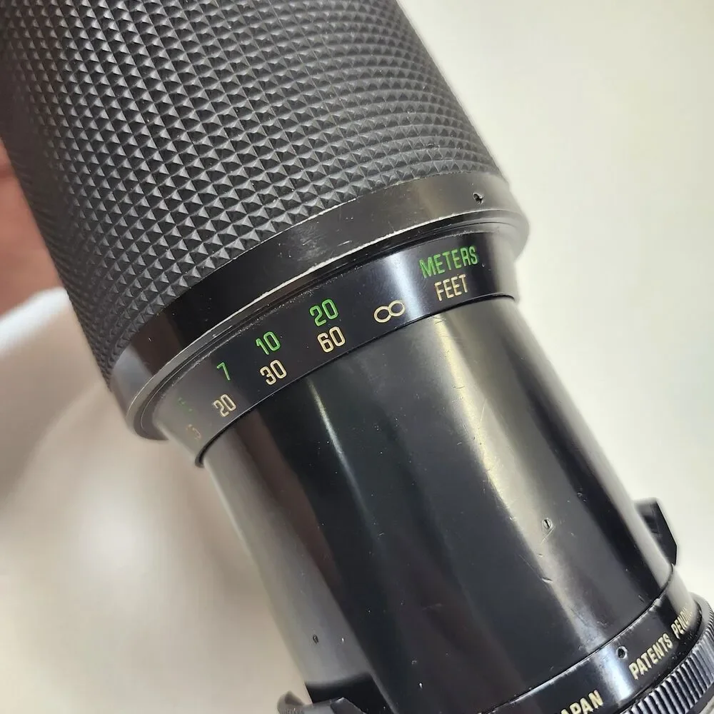 Vivitar 70-210mm f3.5 VMC Series 1 Macro Focusing Auto Zoom Lens Canon FD VTG
